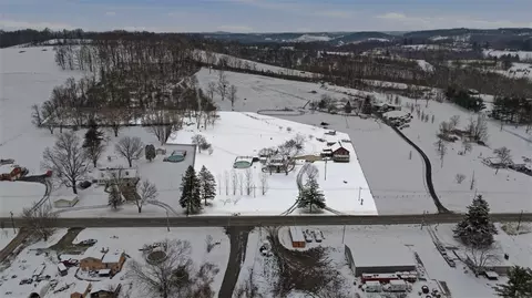 2976 Henderson Rd, Washington, PA 15301
