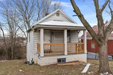 807 Toman Ave, Clairton, PA 15025