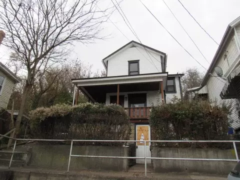 811 Prospect Ave, Charleroi, PA 15022