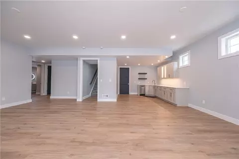 Living - 1213 Harrison Ct, Export, PA 15632 photo 5 of 6