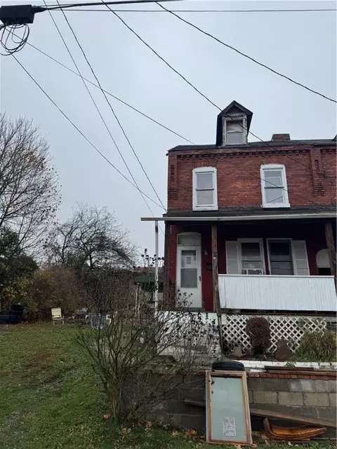 1727 2nd St, Connellsville, PA 15425