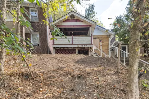 1940 Laketon Rd, Pittsburgh, PA 15221