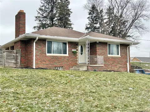 1727 Ridgewood Dr, Washington, PA 15301
