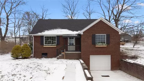 221 Hawthorne St, Johnstown, PA 15904