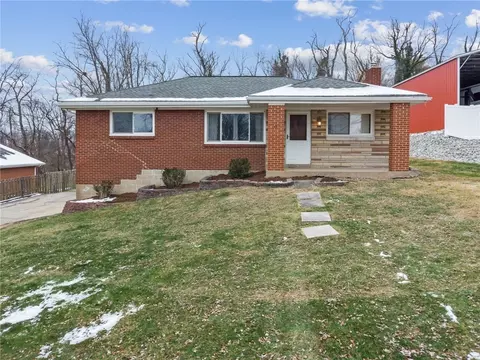 1309 Penhurst Dr, Mckeesport, PA 15135