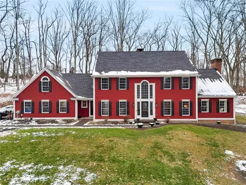 1043 Victoria Pl, Gibsonia, PA 15044