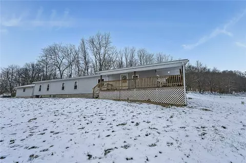 42 Gress Rd, Creekside, PA 15732