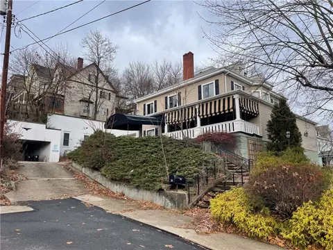 701 Thompson, Donora, PA 15033