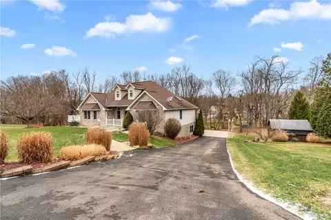 2108 Mickanin, Irwin, PA 15642 photo 3