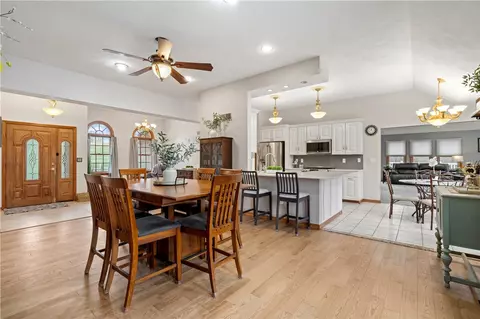 2108 Mickanin, Irwin, PA 15642 photo 7