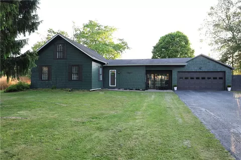 4294 Bethel New Wilmington Rd, New Wilmington, PA 16142