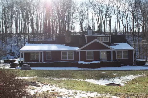 221 Two Mile Run Rd, Ligonier, PA 15658