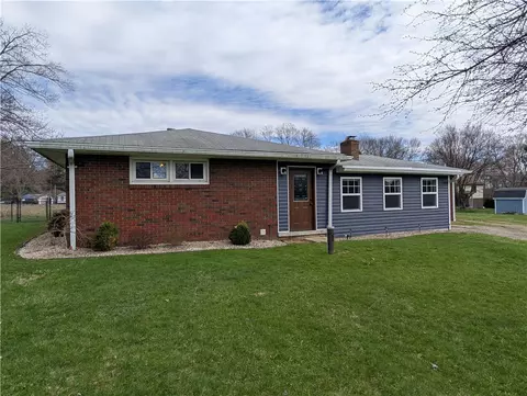820 Greenville Rd, Mercer, PA 16137