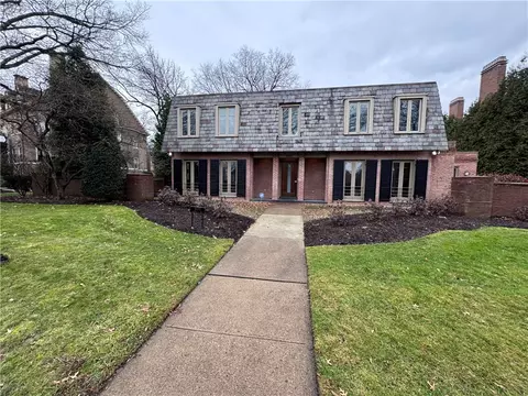 800 Amberson, Pittsburgh, PA 15232
