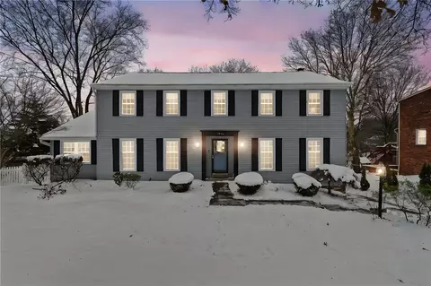 1756 Taper Dr, Pittsburgh, PA 15241