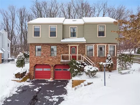 3151 Seneca Ct, Gibsonia, PA 15044