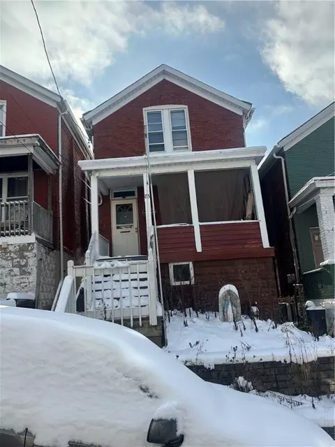 83 Frazier Ave, Mckees Rocks, PA 15136