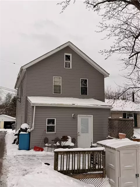 Exterior - 314 S 5th St, Apollo, PA 15613 photo 2 of 5