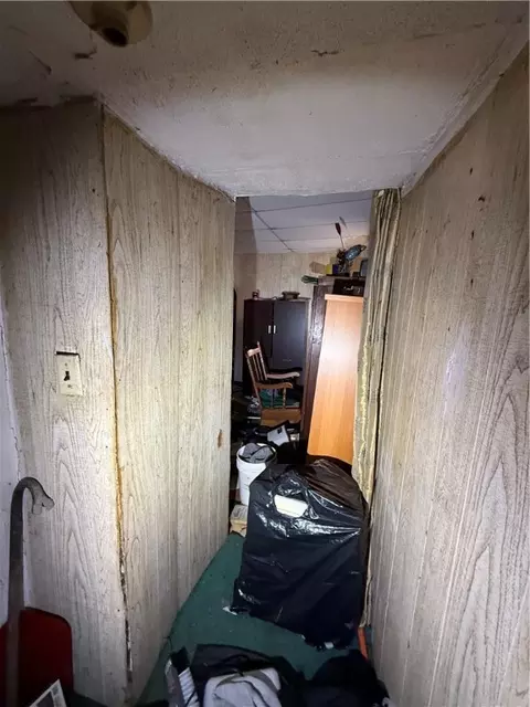 Entry Way - 211 Division St, Braddock, PA 15104 photo 2 of 2