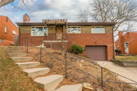 126 Woodhall Dr, Pittsburgh, PA 15236