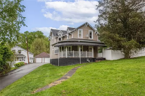 1001 Springfield Pike, Connellsville, PA 15425