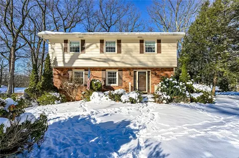 1127 Mckenna Way, Greensburg, PA 15601
