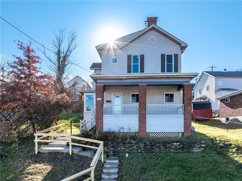 904 State Ave, Coraopolis, PA 15108