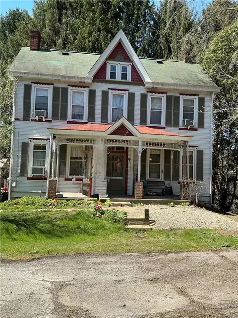 118 Saltarka Ln, Zelienople, PA 16063