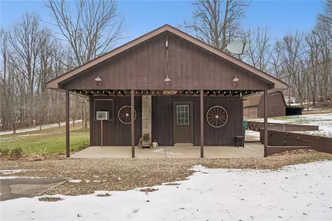 216 Clubhouse Dr, Saltsburg, PA 15681