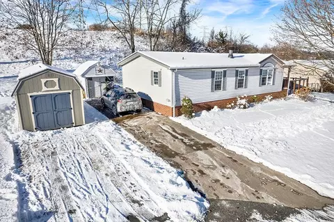 123 Laura Ln, Elizabeth, PA 15037