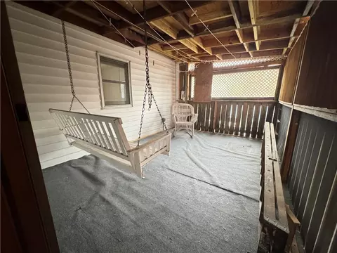 Exterior - 512 E 1st Ave, Derry, PA 15627 photo 3 of 5