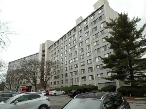 1150 Bower Hill Rd #501B, Pittsburgh, PA 15243
