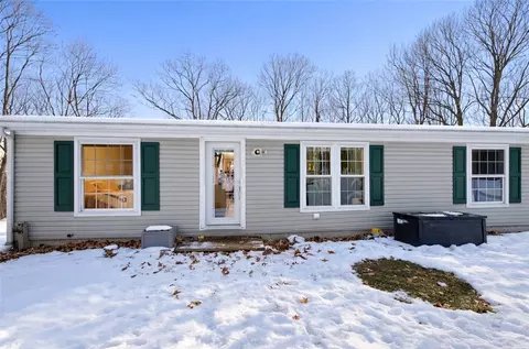 180 Hemlock Rd, Petrolia, PA 16050
