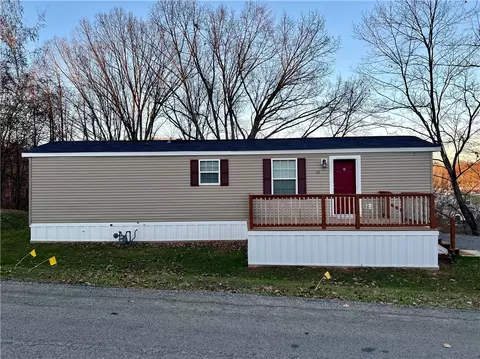 10 Skyline Dr, Tarentum, PA 15084