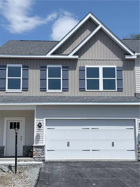 3073 Audrey Dr, Greensburg, PA 15601