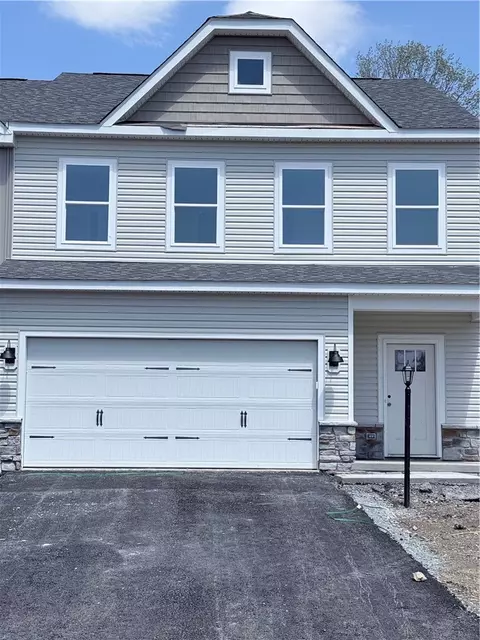 3075 Audrey Dr, Greensburg, PA 15601