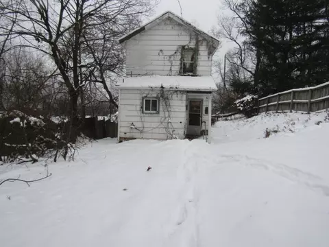 712 7th St, Oakmont, PA 15139