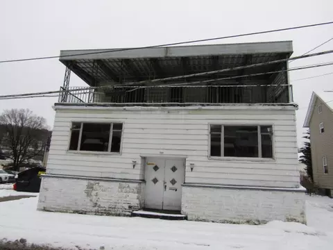 240 E College St, Canonsburg, PA 15317