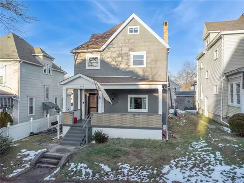Exterior - 109 E Adams Ave, Vandergrift, PA 15690 photo 7 of 7