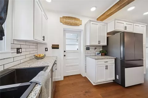 Kitchen - 109 E Adams Ave, Vandergrift, PA 15690 photo 4 of 4