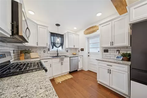 Kitchen - 109 E Adams Ave, Vandergrift, PA 15690 photo 3 of 4