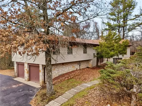 5 Foxwood, Pittsburgh, PA 15238