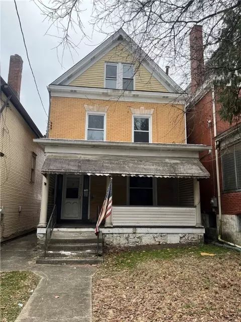 419 Robinson St, Pitcairn, PA 15140