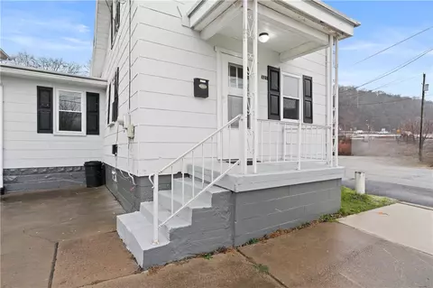 Exterior - 321 2nd St, Freeport, PA 16229 photo 1 of 5
