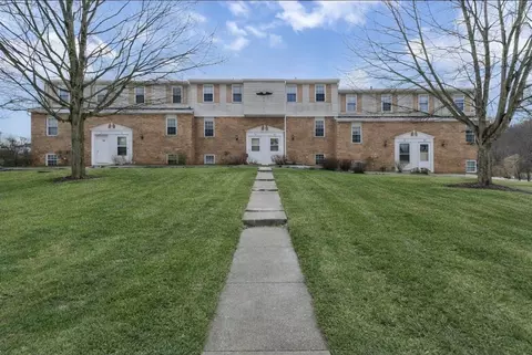319 Bellford Ct, Cranberry Township, PA 16066