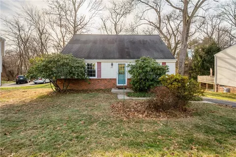 201 Kenney Dr, Sewickley, PA 15143