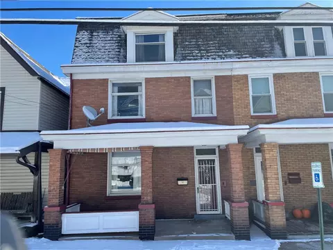 832 Thompson, Donora, PA 15033