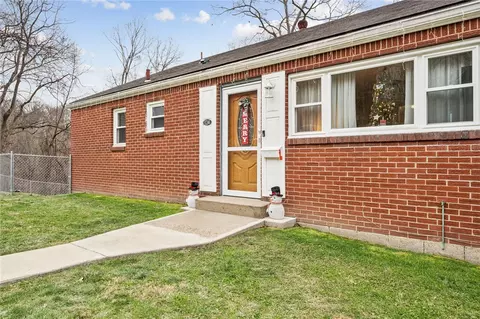 124 Victoria Dr, Bellevue, PA 15202