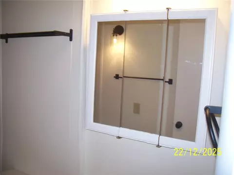 Bath - 49 E 4th Ave, Latrobe, PA 15650 photo 2 of 2