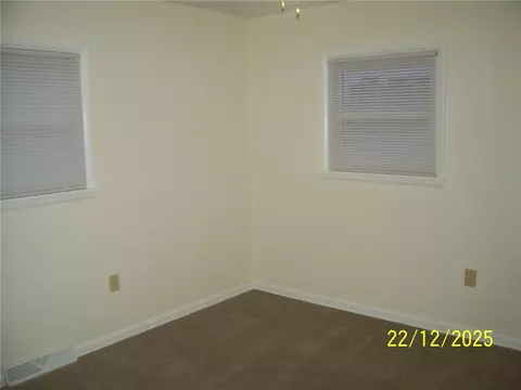Bedroom - 49 E 4th Ave, Latrobe, PA 15650 photo 2 of 5